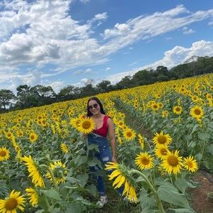 Meet your Posher, Dayana